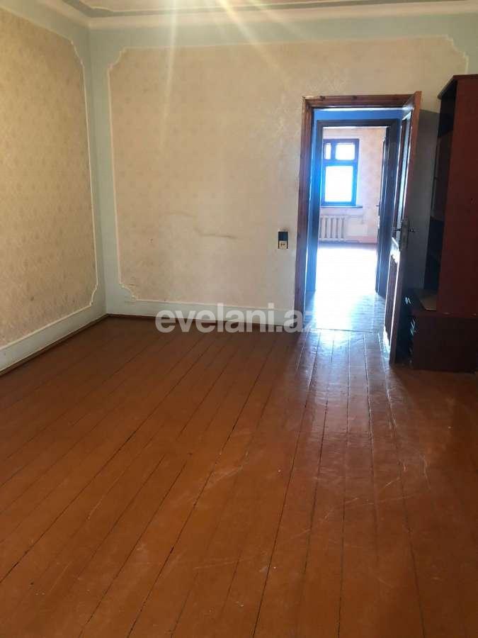 Sale, old building, 4 room, 95 m², Baku, Yasamal r, Elmlar Akademiyası m.