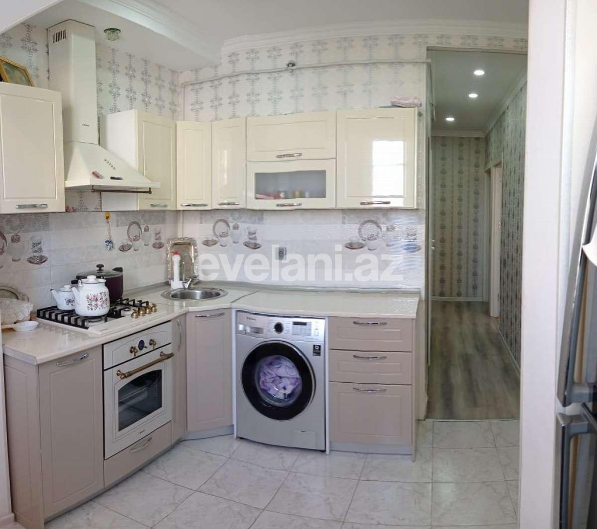 Satılır, köhnə tikili, 110 otaqlı, 110 m², Bakı, Nəsimi r, Azadlıq prospekti m.