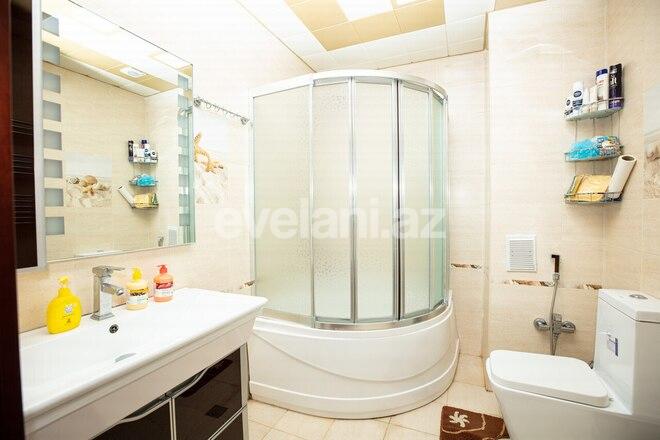 Satılır, yeni tikili, 2 otaqlı, 90 m², İnşaatçılar m.