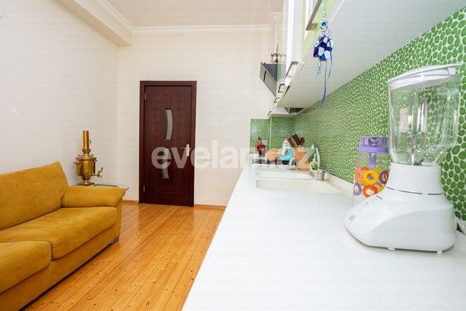 Satılır, yeni tikili, 2 otaqlı, 90 m², İnşaatçılar m.