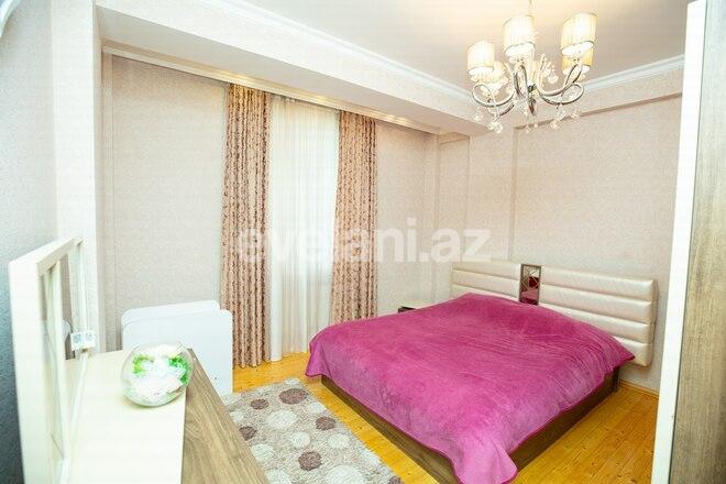 Satılır, yeni tikili, 2 otaqlı, 90 m², İnşaatçılar m.