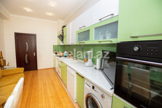 Satılır, yeni tikili, 2 otaqlı, 90 m², İnşaatçılar m.