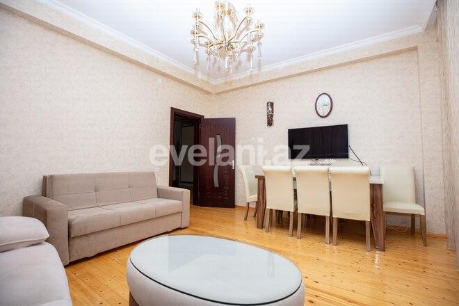 Satılır, yeni tikili, 2 otaqlı, 90 m², İnşaatçılar m.