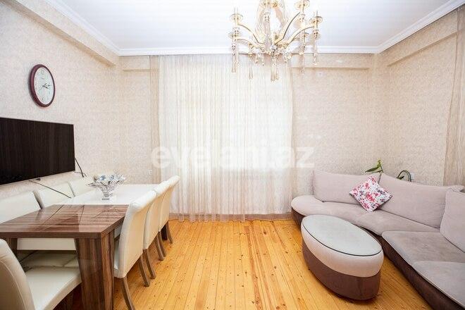 Satılır, yeni tikili, 2 otaqlı, 90 m², İnşaatçılar m.