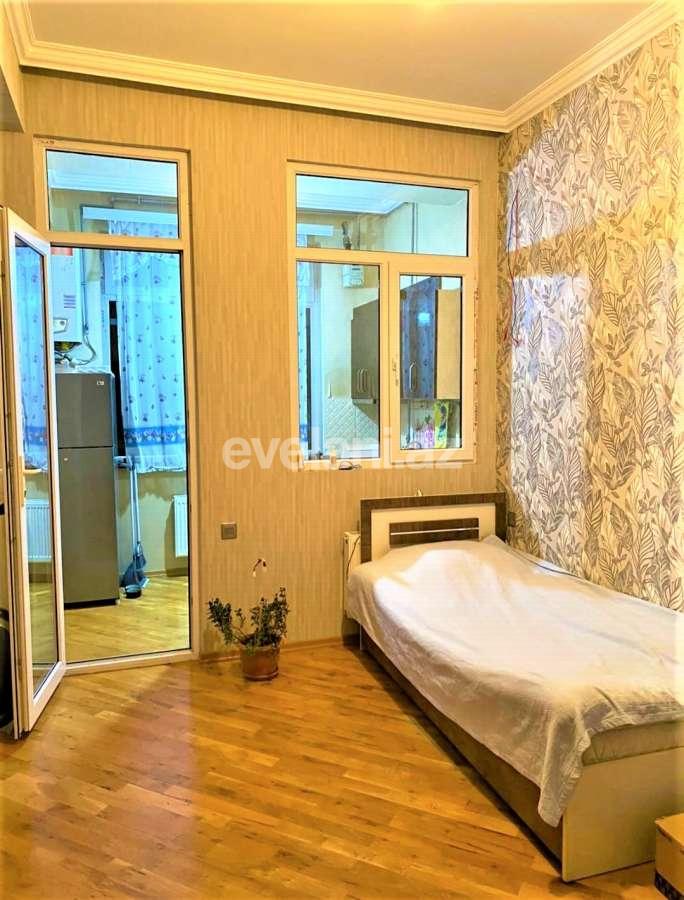 Satılır, yeni tikili, 2 otaqlı, 80 m², Azadlıq prospekti m.