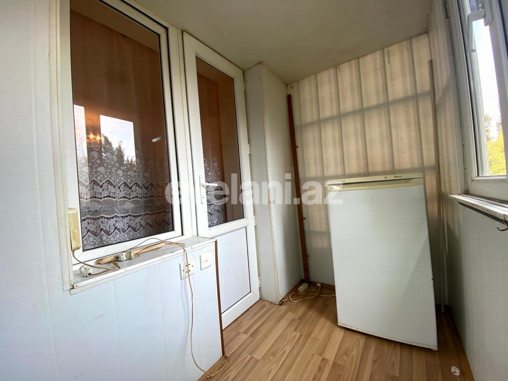 Satılır, köhnə tikili, 2 otaqlı, 40 m², İnşaatçılar m.