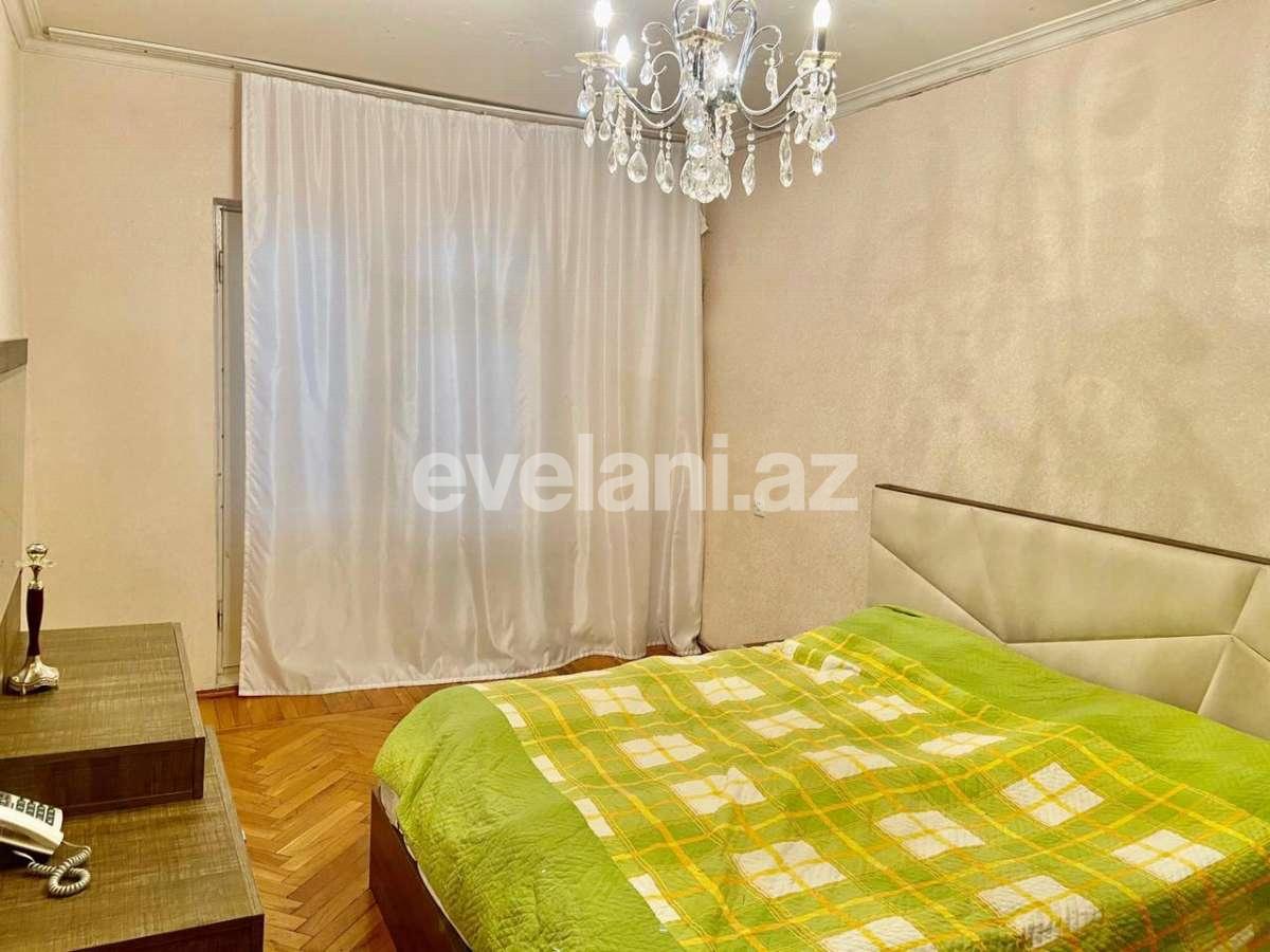 Sale, old building, 3 room, 80 m², Baku, Nizami r, Khalglar Doslugu m.