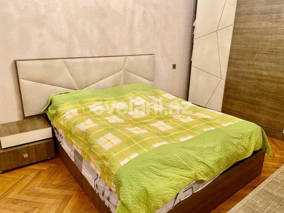 Sale, old building, 3 room, 80 m², Baku, Nizami r, Khalglar Doslugu m.