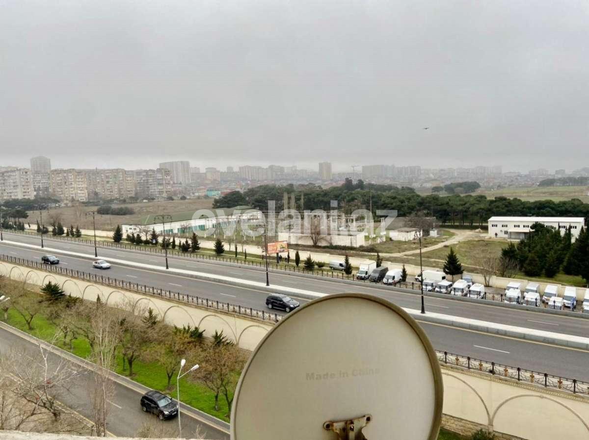 Sale, old building, 3 room, 80 m², Baku, Nizami r, Khalglar Doslugu m.