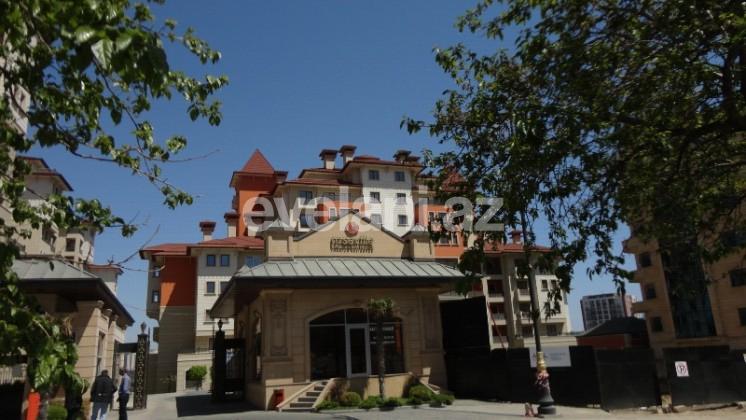 Satılır, yeni tikili, 5 otaqlı, 300 m², Gənclik m.