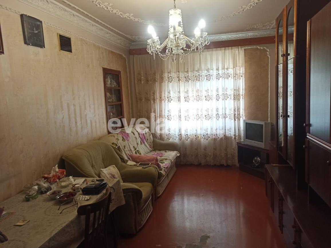 Satılır, köhnə tikili, 2 otaqlı, 60 m², Bakı, Xətai r, Xalqlar Dostluğu m.