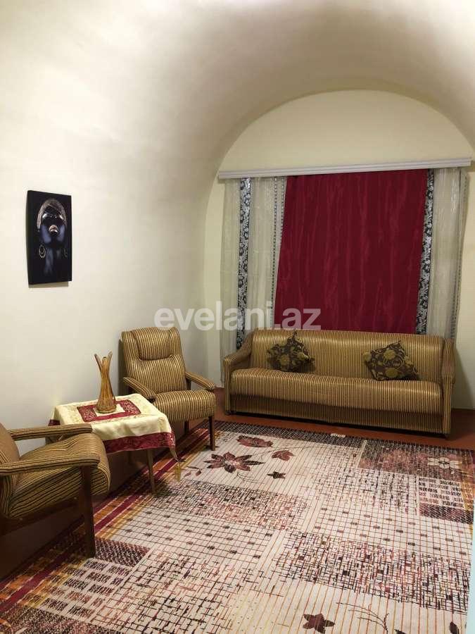 Kirayə verilir, köhnə tikili, 2 otaqlı, 52 m², Sahil m.
