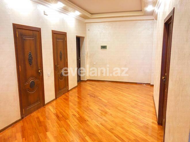 Satılır, yeni tikili, 3 otaqlı, 120 m², İnşaatçılar m.