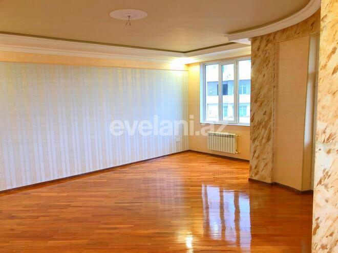 Satılır, yeni tikili, 3 otaqlı, 120 m², İnşaatçılar m.