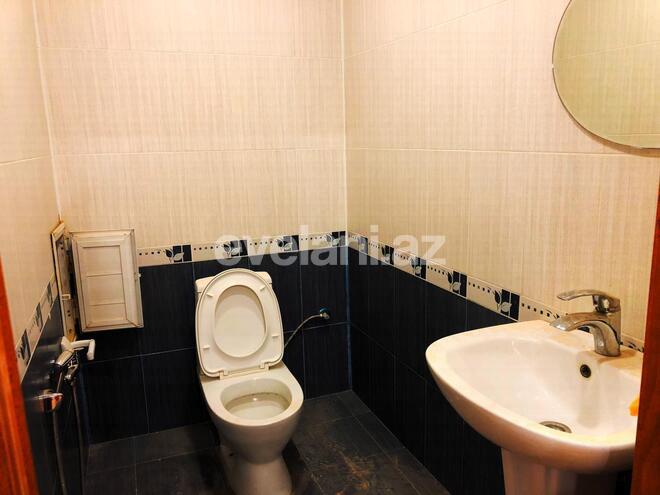 Satılır, yeni tikili, 3 otaqlı, 120 m², İnşaatçılar m.