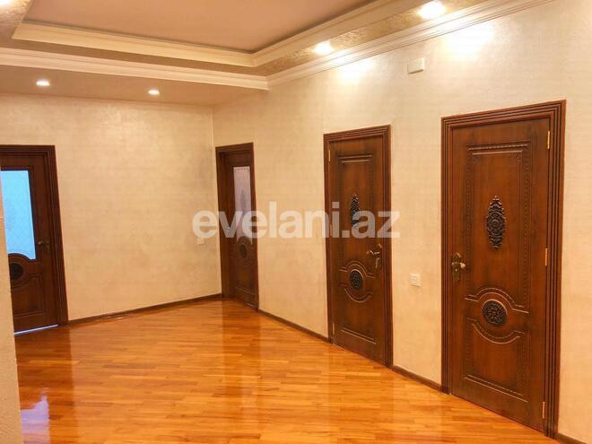 Satılır, yeni tikili, 3 otaqlı, 120 m², İnşaatçılar m.