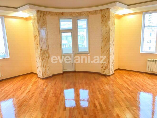 Satılır, yeni tikili, 3 otaqlı, 120 m², İnşaatçılar m.