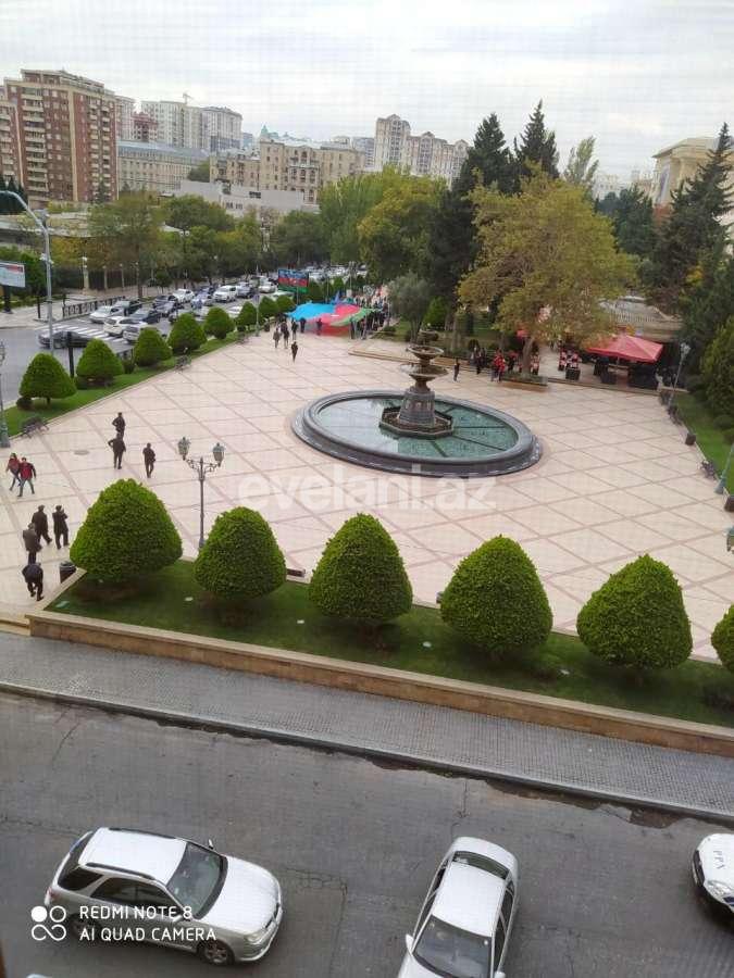 Сдаётся, вторичка, 3-комнаты, 80 m², Баку, Насиминский r, Гянджлик m.