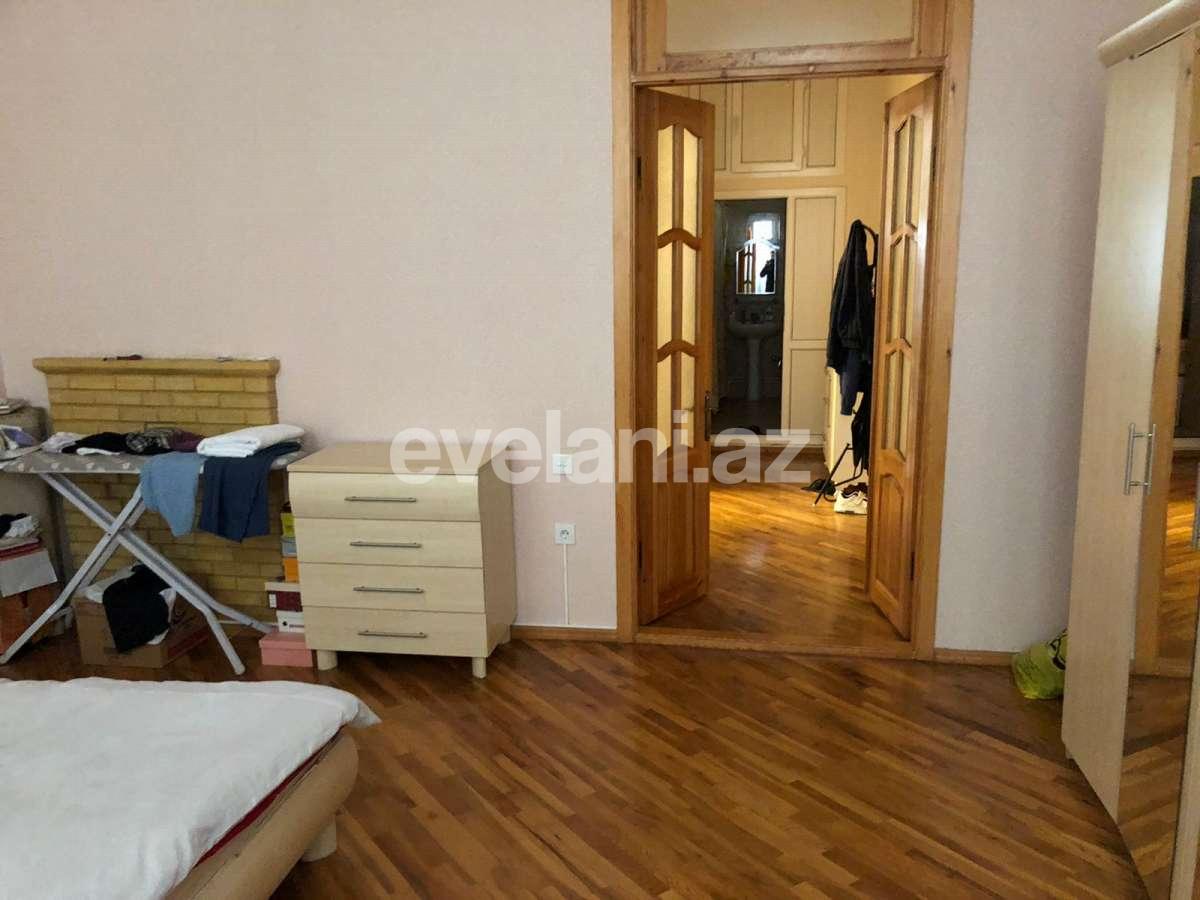 Satılır, köhnə tikili, 4 otaqlı, 110 m², Bakı, Səbail r, İçəri Şəhər m.