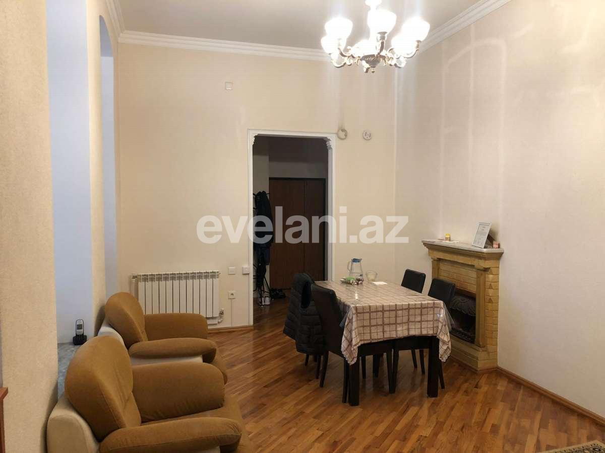 Satılır, köhnə tikili, 4 otaqlı, 110 m², Bakı, Səbail r, İçəri Şəhər m.