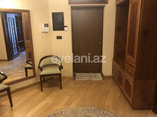 Kirayə verilir, köhnə tikili, 4 otaqlı, 120 m², Sahil m.