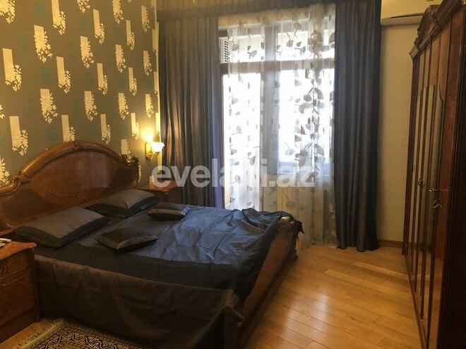 Kirayə verilir, köhnə tikili, 4 otaqlı, 120 m², Sahil m.