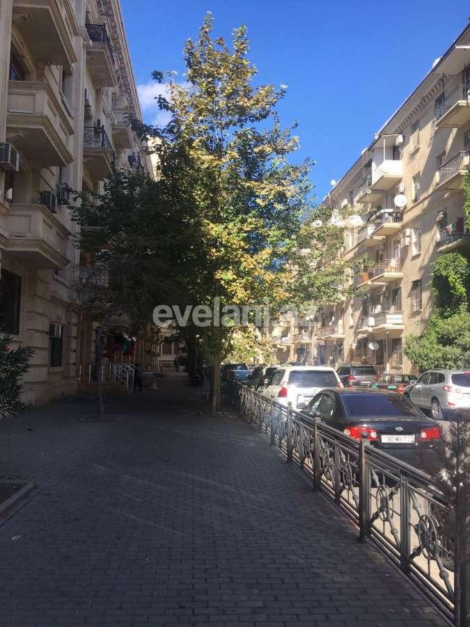 Satılır, köhnə tikili, 2 otaqlı, 80 m², İçəri Şəhər m.