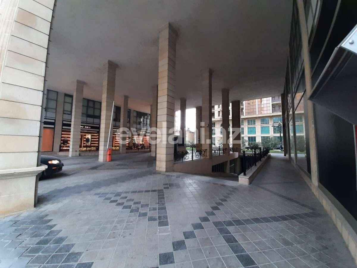 Satılır, yeni tikili, 4 otaqlı, 190 m², 28 may m.