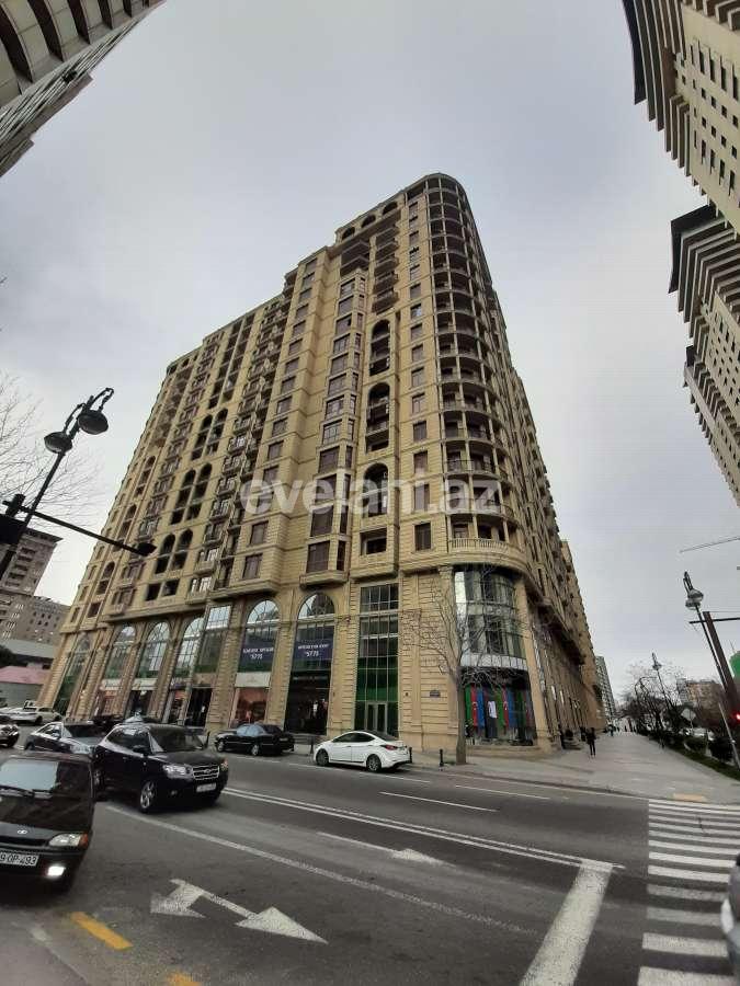 Satılır, yeni tikili, 4 otaqlı, 190 m², 28 may m.