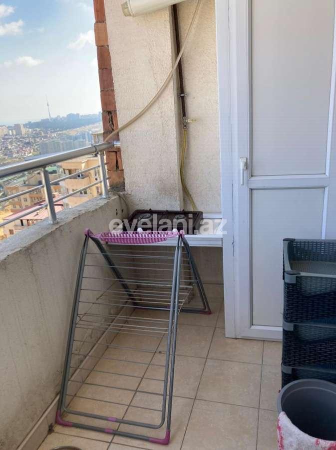 Kirayə verilir, yeni tikili, 2 otaqlı, 60 m², İnşaatçılar m.
