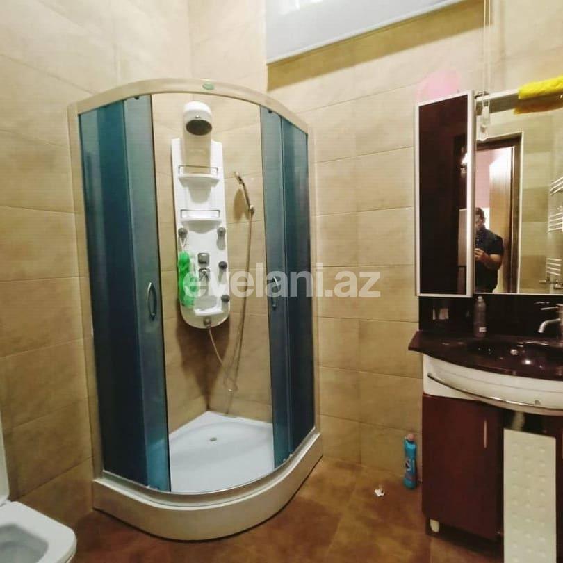 Kirayə verilir, yeni tikili, 2 otaqlı, 60 m², İnşaatçılar m.