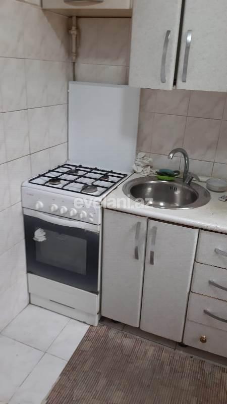 Sale, old building, 3 room, 70 m², Yasamal r.