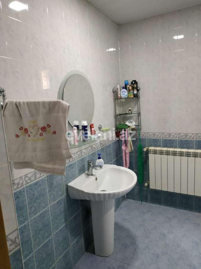 Продаётся, дом / дача, 4-комнаты, 211 m², Кара Караев m.