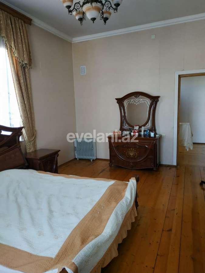 Продаётся, дом / дача, 4-комнаты, 211 m², Кара Караев m.