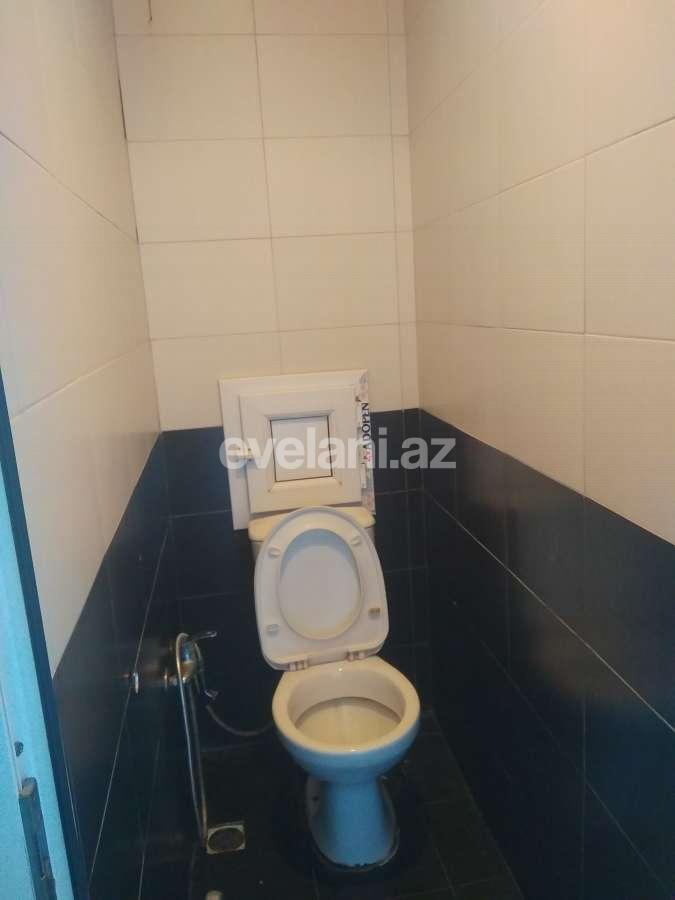 Sale, old building, 5 room, 110 m², Khalglar Doslugu m.