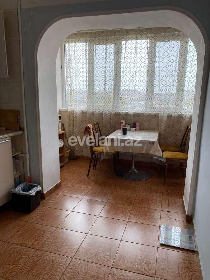 Satılır, köhnə tikili, 4 otaqlı, 101 m², Bakı, Yasamal r, Yasamal q, İnşaatçılar m.