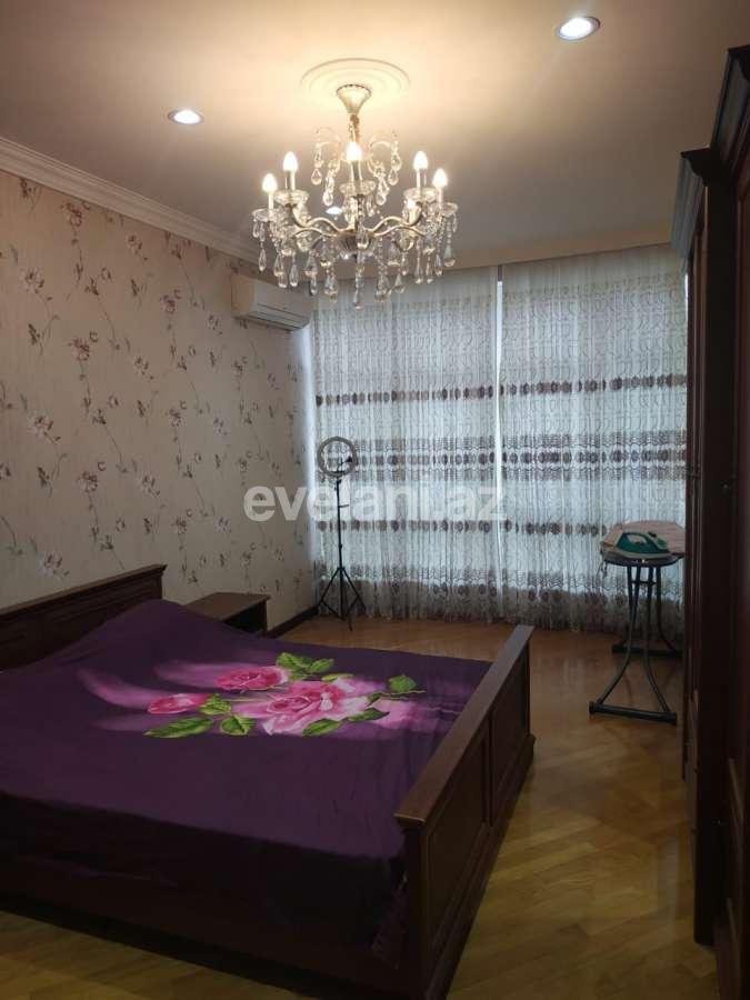 Sale, old building, 2 room, 104 m², Baku, Khatai r, Shah Ismail Khatai m.