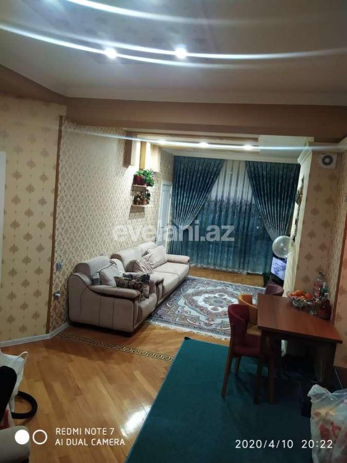 Satılır, yeni tikili, 3 otaqlı, 72 m², İnşaatçılar m.