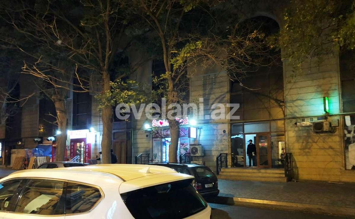 Продаётся, вторичка, 1-комнаты, 42.5 m², Баку, Сабаильский r, Ичери Шехер m.