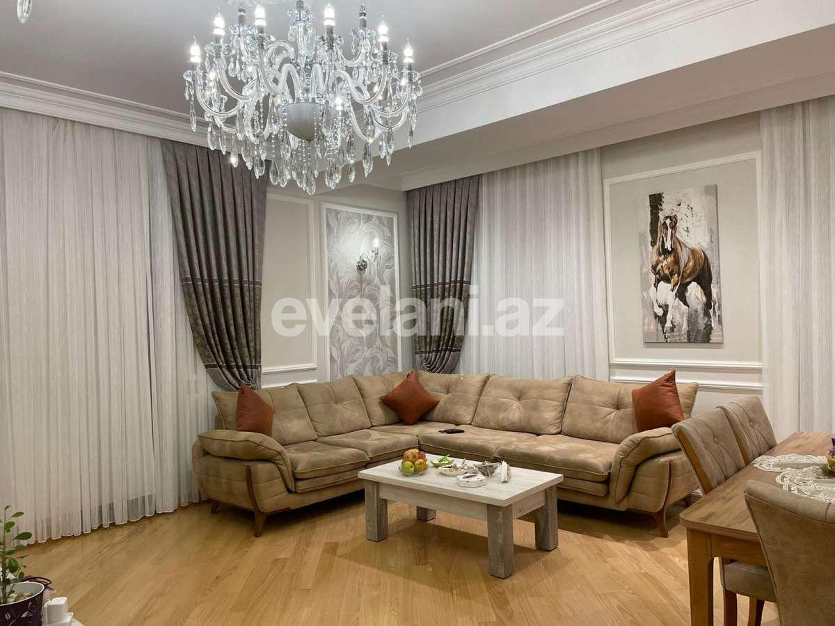 Satılır, yeni tikili, 3 otaqlı, 117 m², Bakı, Binəqədi r, 8-ci mikrorayon q, Azadlıq prospekti m.