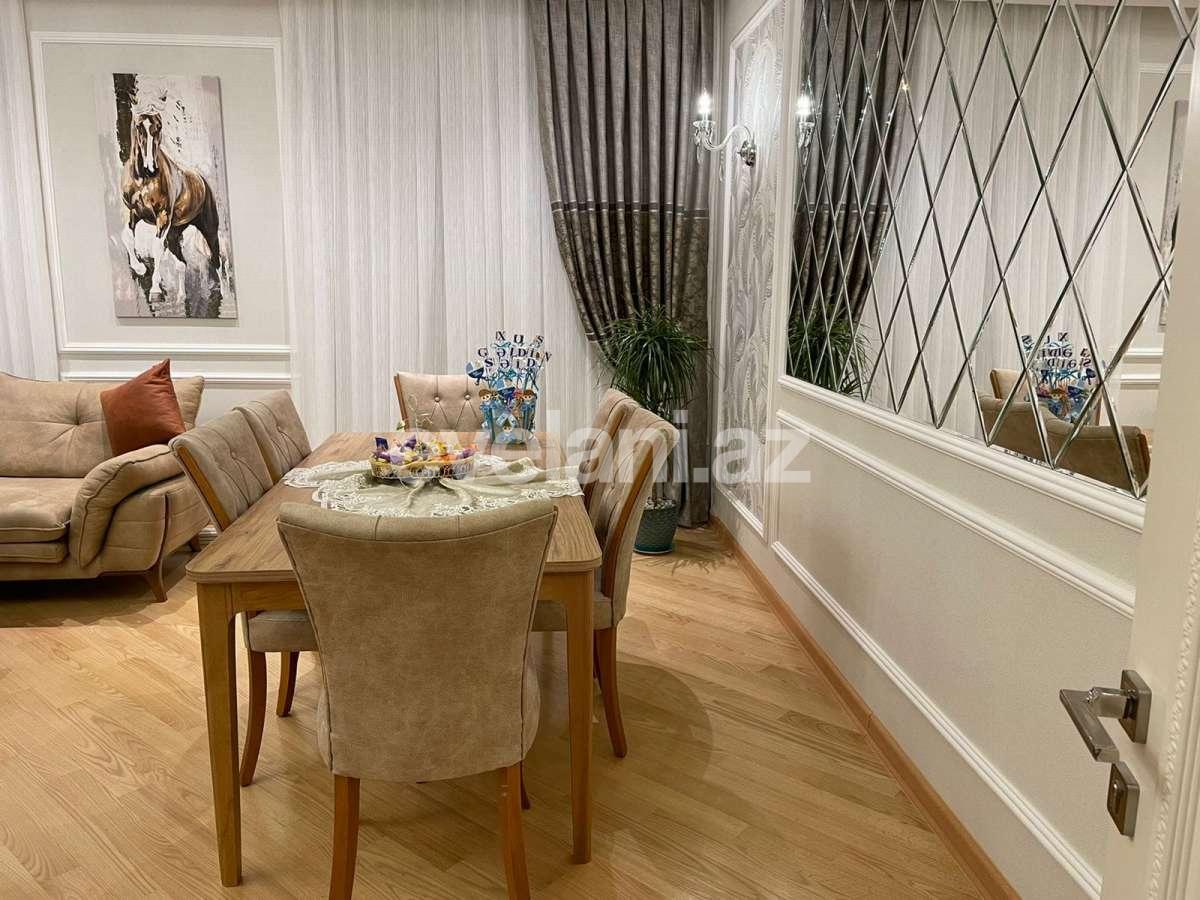 Satılır, yeni tikili, 3 otaqlı, 117 m², Bakı, Binəqədi r, 8-ci mikrorayon q, Azadlıq prospekti m.