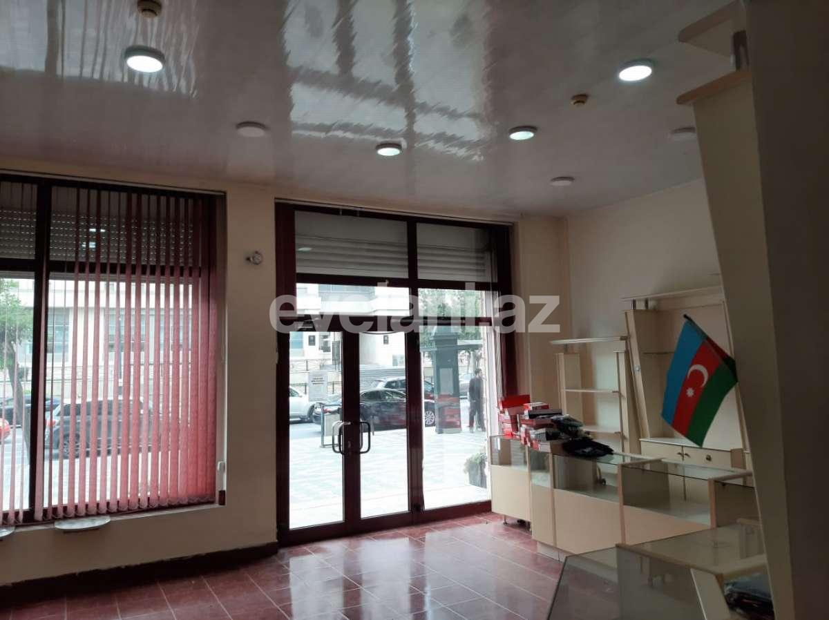 Сдаётся, офис, 3-комнаты, 110 m², Ясамальский r.