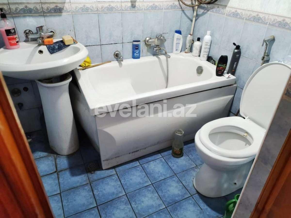 Sale, old building, 3 room, 70 m², Ganjlik m.