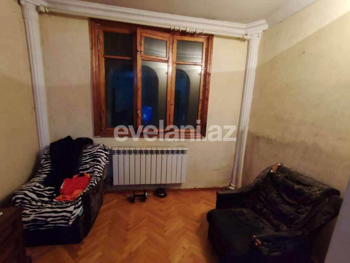 Sale, old building, 3 room, 70 m², Ganjlik m.