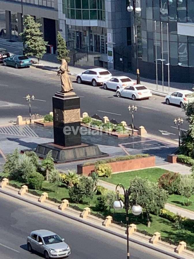 Продаётся, новостройка, 3-комнаты, 131 m², Шах Исмаил Хатаи m.