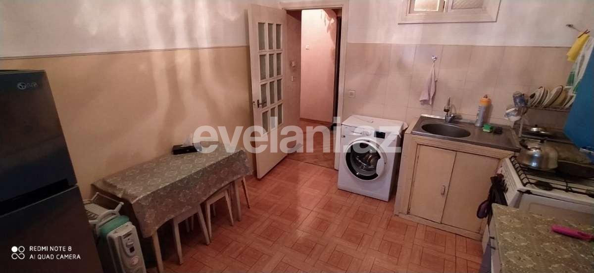 Satılır, köhnə tikili, 2 otaqlı, 60 m², Bakı, Yasamal r, Yeni Yasamal q, İnşaatçılar m.