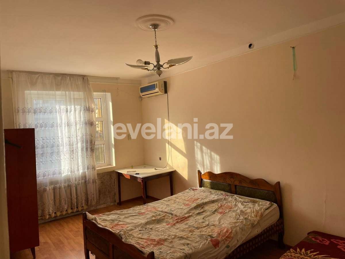 Sale, old building, 3 room, 85 m², Inshaatchilar m.