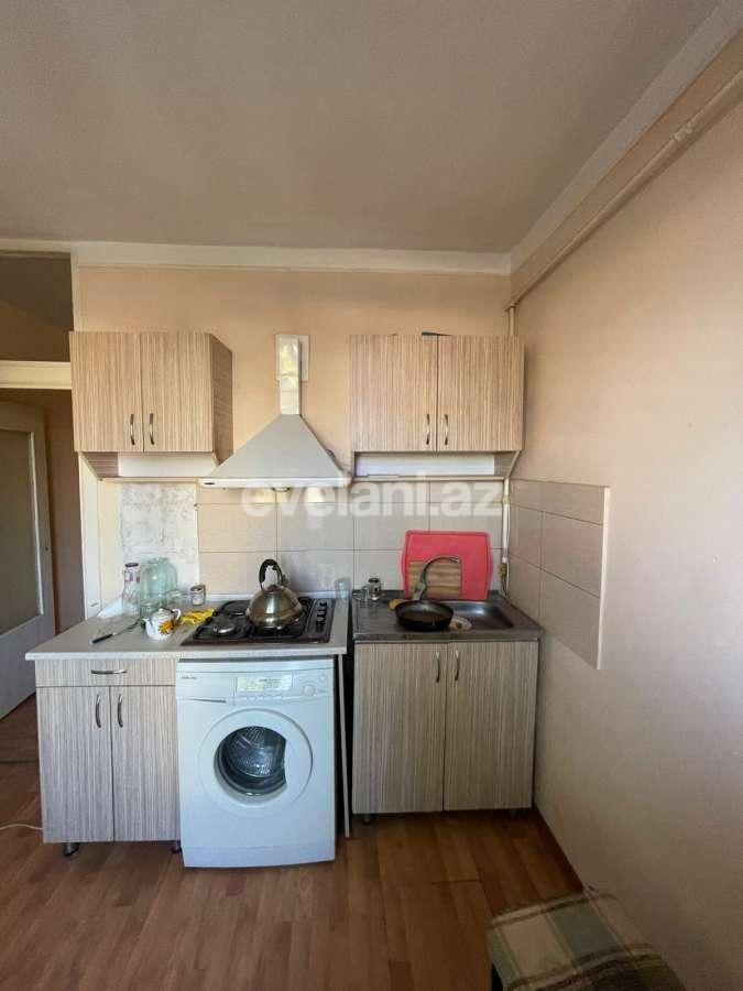 Sale, old building, 3 room, 85 m², Inshaatchilar m.