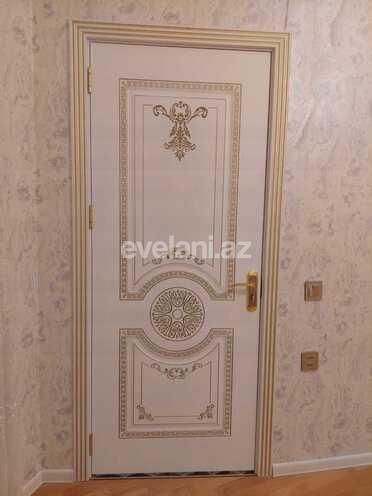 Satılır, köhnə tikili, 2 otaqlı, 57 m², Bakı, Yasamal r, İnşaatçılar m.