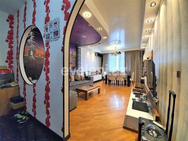 Satılır, yeni tikili, 3 otaqlı, 115 m², 9-cu mikrorayon q.